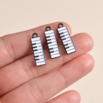 Bedelhangertje pianotoetsen