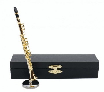 Beeldje miniatuur klarinet goud