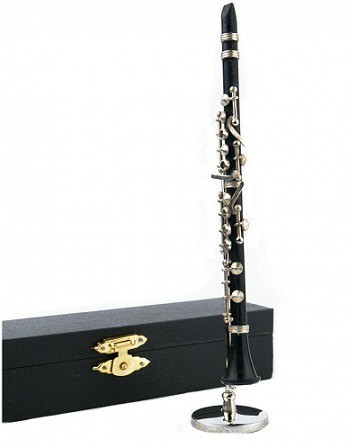 Beeldje miniatuur klarinet