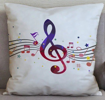 Kussenhoes wit gekleurde vioolsleutel notenbalk muzieknoten