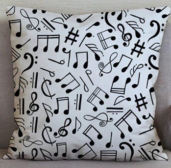 Kussenhoes wit met zwarte vrolijke muziektekens