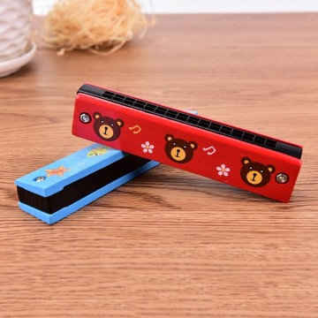 Monharmonica gekleurd hout