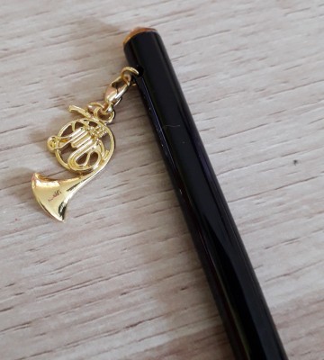 Pen zwart muziekinstrumenten hanger hoorn