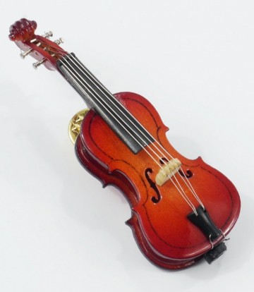 Pin 3d cello