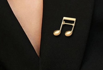 Speld muzieknoten goud op kleding 0