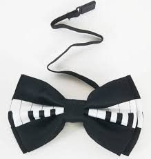 Vlinderstrik piano zwartwit