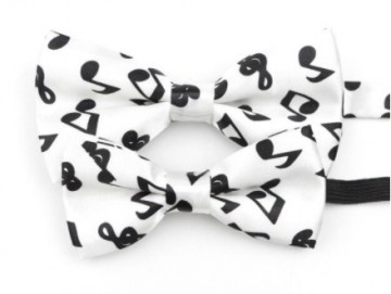 Vlinderstrik wit met zwarte muziektekens 2
