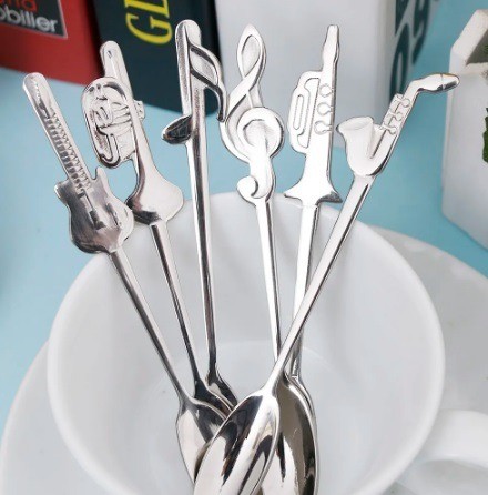 Gitaar-koffielepelset, 4 stuks gitaarlepels, muzieknoten, roerlepel, roestvrijstalen koffielepel, kleine lepel voor thuis, grappige muziekdecoratie, cadeau, theelepels, dessertlepels voor thee, melk